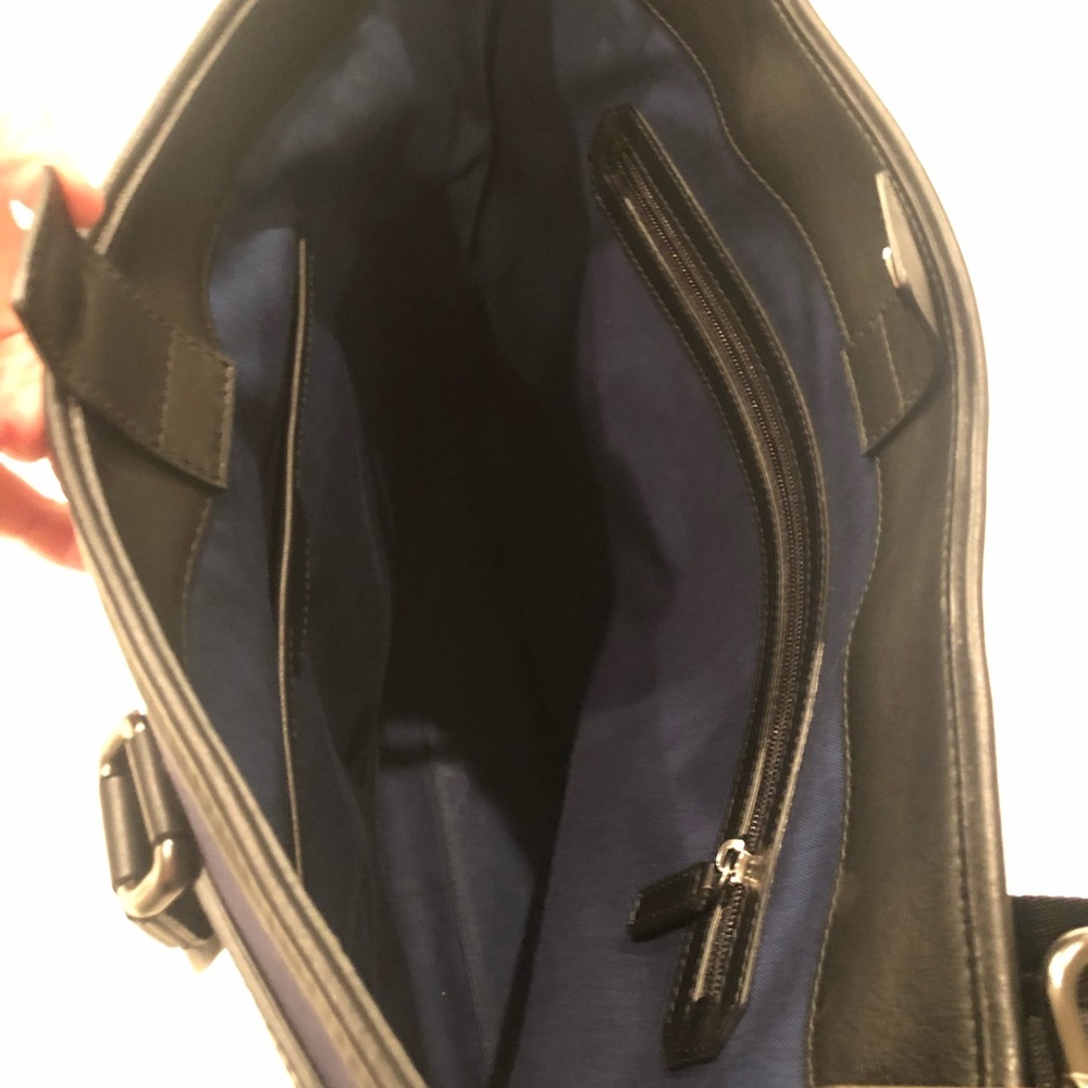 Ferragamo Varenne Shoulder Bag for Men in blue - Picture 8 of 14
